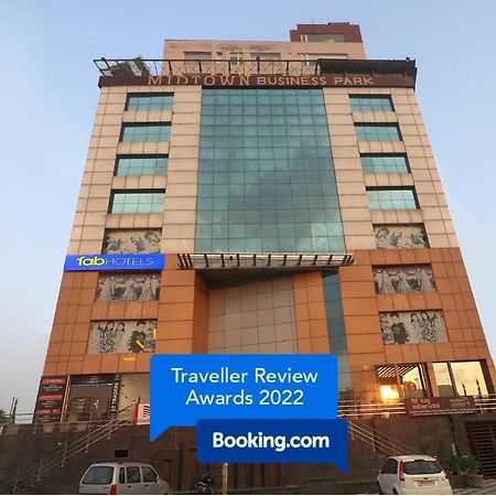 Fabhotel Mid Town Grand Panchkula Exterior photo