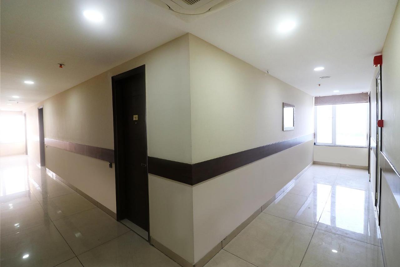 Fabhotel Mid Town Grand Panchkula Exterior photo